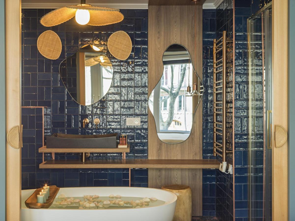 The Blue Alma Eiffel Tower Apartment Париж Екстериор снимка